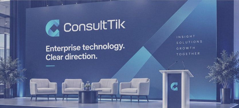 منصة فعالية تحمل شعار ConsultTik وعبارة «Enterprise technology. Clear direction.».